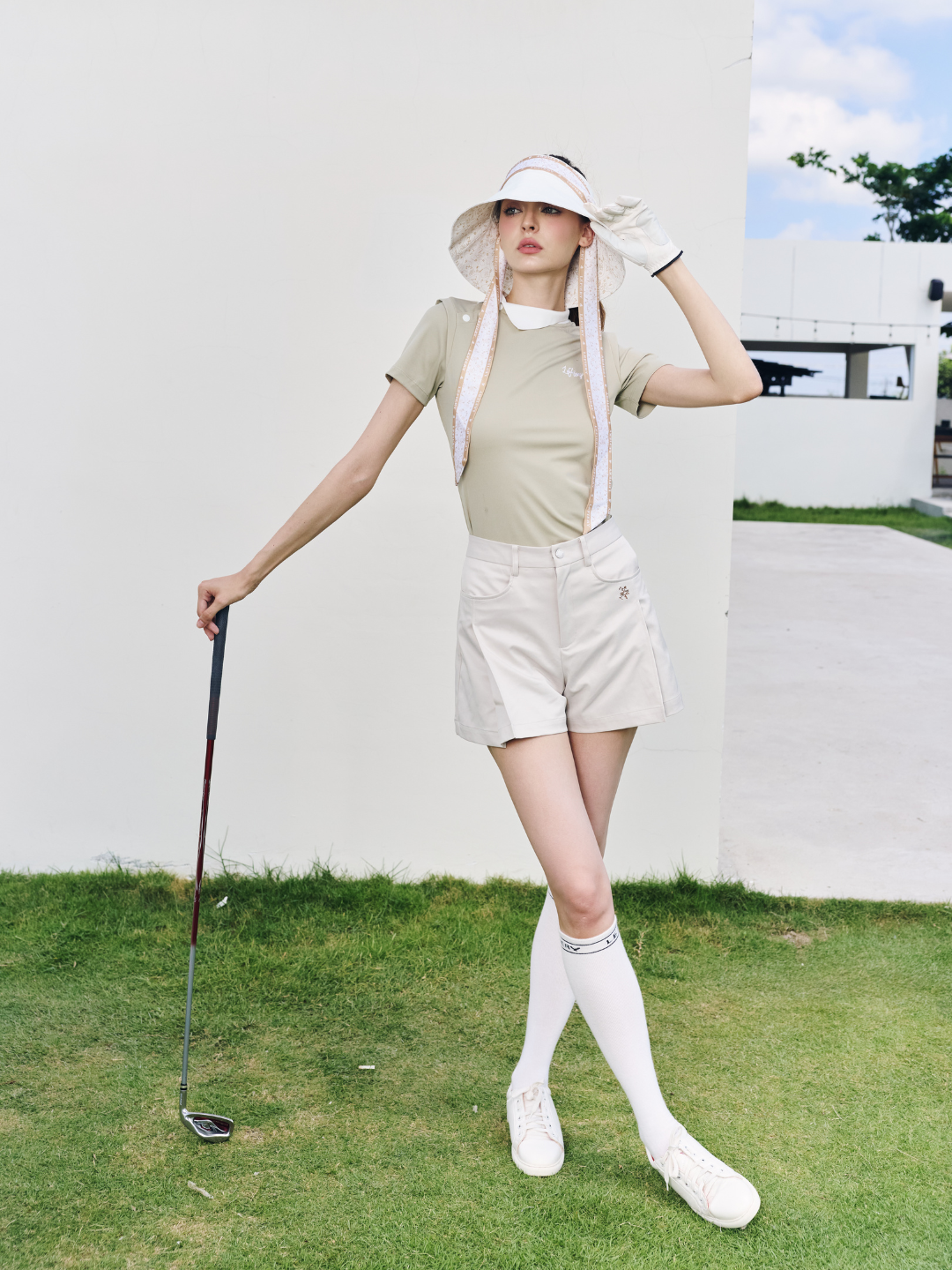 Gemma Shorts in Beige